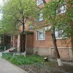Продается двухкомнатная квартира в центре Яблоновского