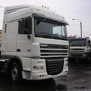 Седельный тягач DAF FT XF105.460 Space Cab 2011г./