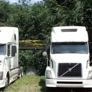 Американский тягач 2009 Volvo VNL64T 780