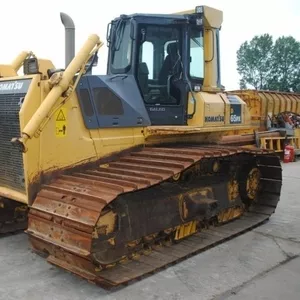 KOMATSU D65 PX-15 — бульдозер