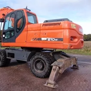 Doosan DX210- колесный экскаватор