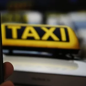 Водитель на личном авто в такси uber