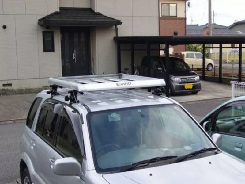 Алюминиевую корзину-багажник INNO (ИННО,  Япония) на крышу автомобиля 3