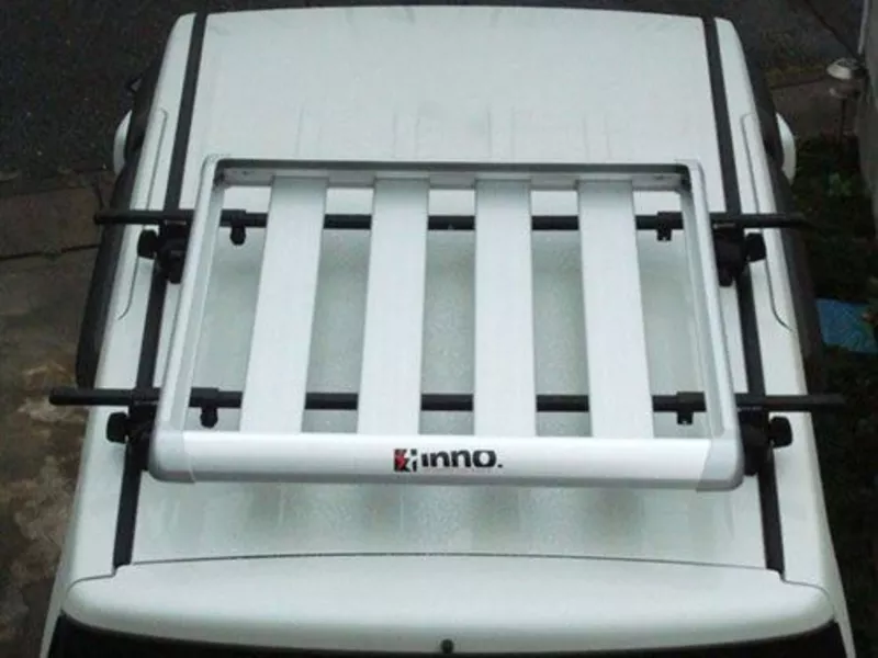 Алюминиевую корзину-багажник INNO (ИННО,  Япония) на крышу автомобиля 4