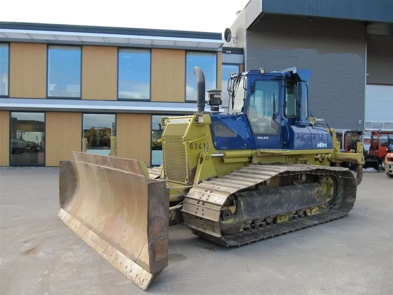 Бульдозер Komatsu D61PX-15 Год выпуска:2006 Наработка:7700 м/ч