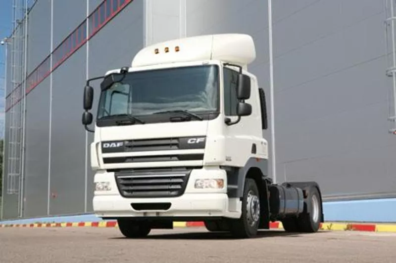 Седельный тягач DAF FT CF85.360 Год выпуска 2011 