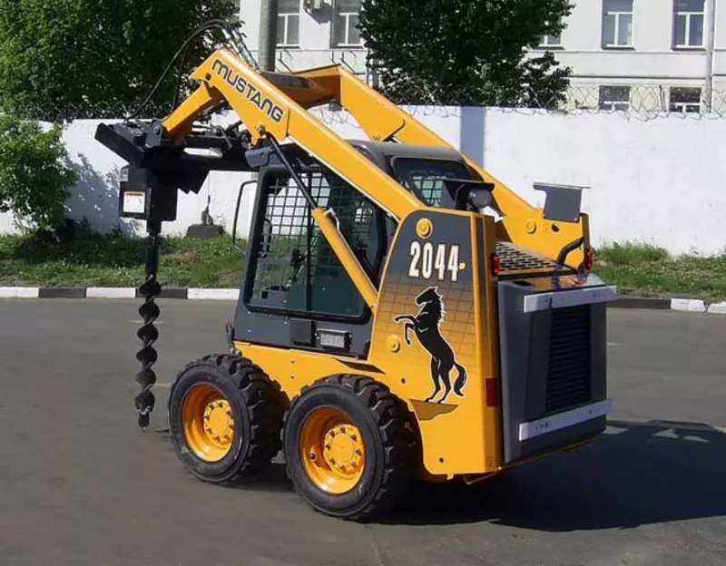 Минипогрузчик MUSTANG 2054  Двигатель YANMAR (Япония)