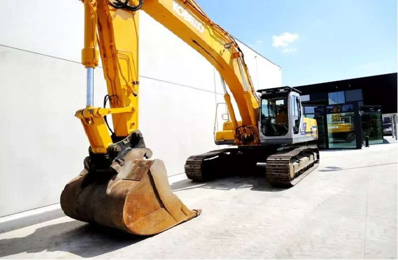 Kobelco Sk 330 LC-6E- гусеничный экскаватор