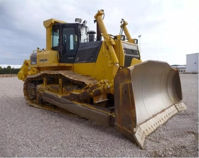 Komatsu D155AX-5- бульдозер