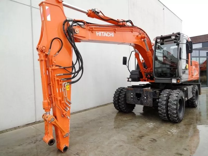 Hitachi Zaxis 130 W-колесный экскаватор