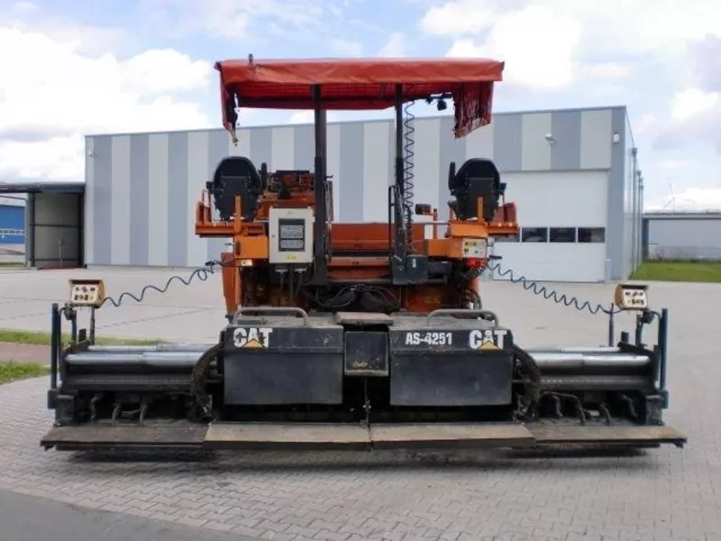 Caterpillar AP 600-асфальтоукладчик