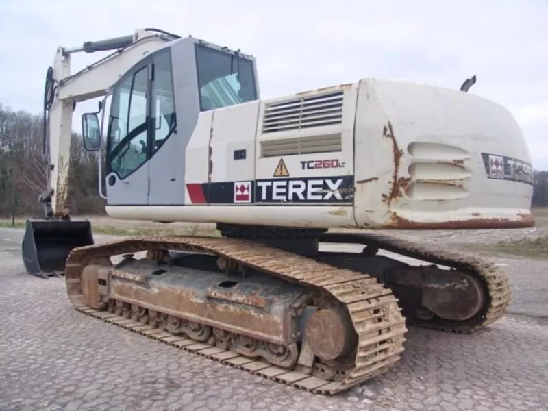 Terex TC260LC-гусеничный экскаватор 2