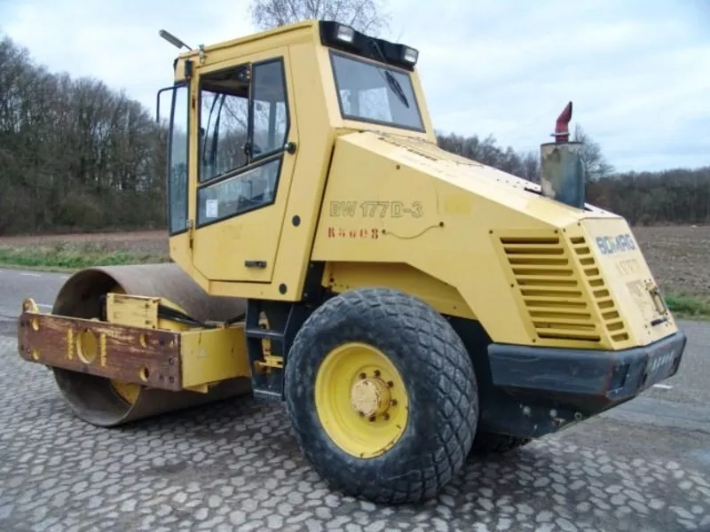 Bomag BW177 D-3-грунтовый каток