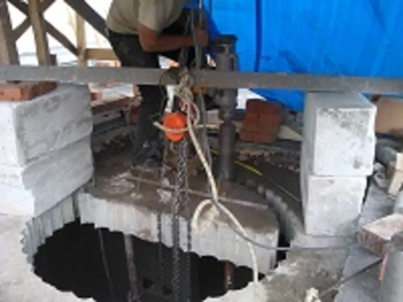 Сверление бетона,  отверстия в бетоне.