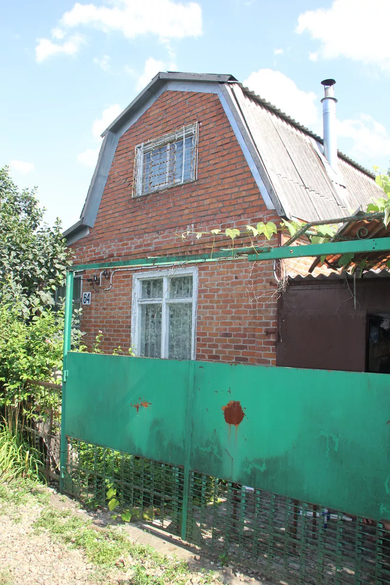 Дача с жилым домом в пригороде Краснодара по отличной цене.