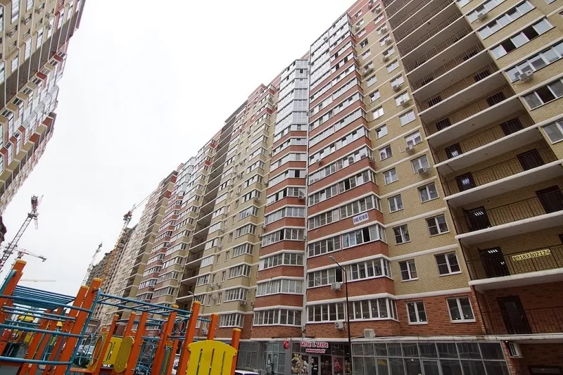 Видовая двухкомнатная квартира в развитом районе Краснодара 2