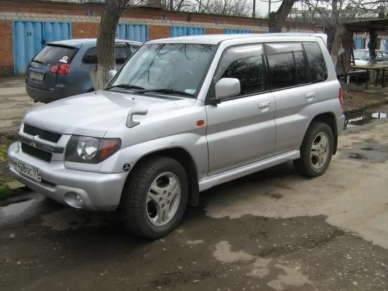 Продам автомобиль mitsubishi pajro io 